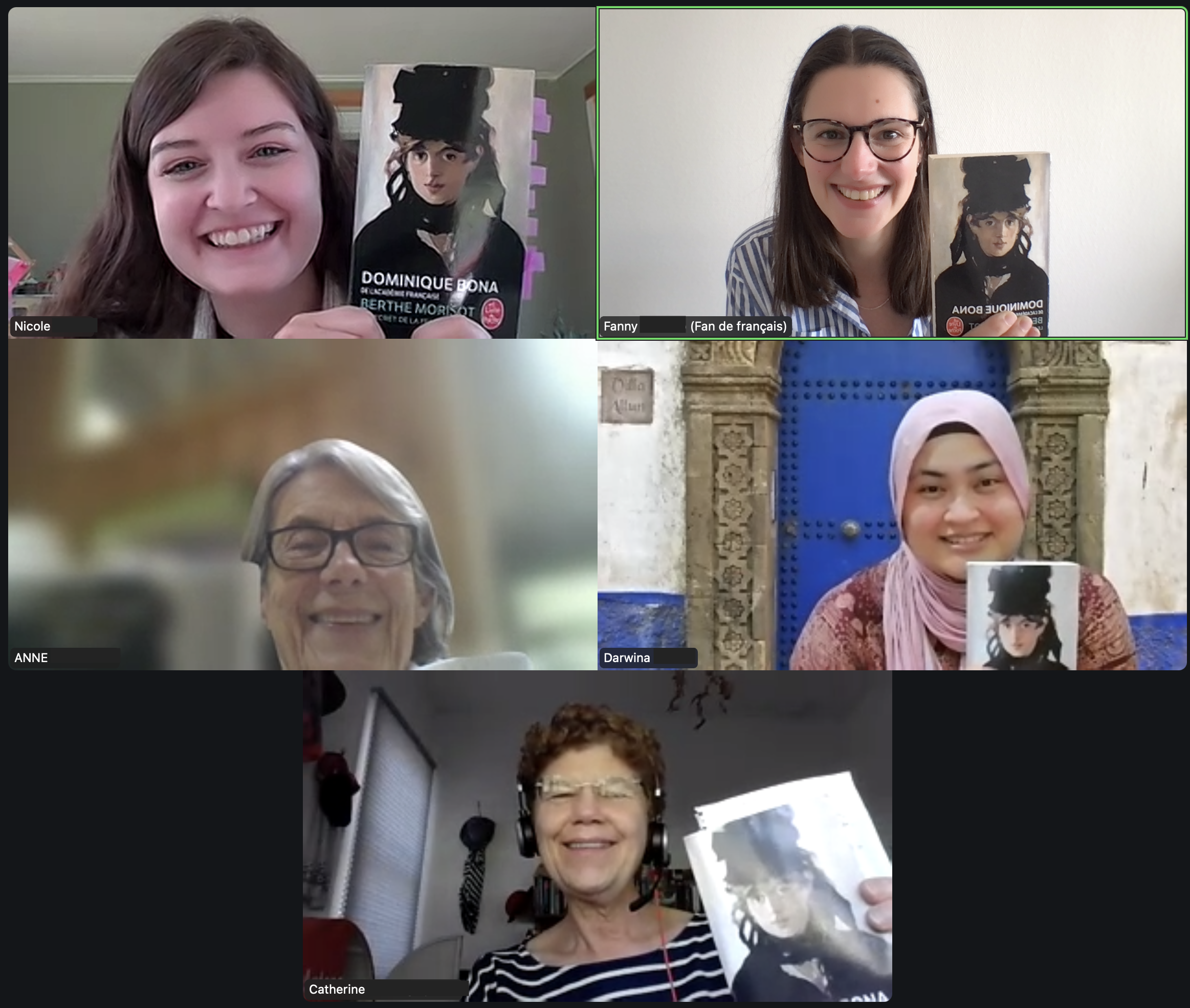 Les élèves du club de lecture